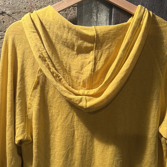 Women’s Medium Bright Yellow Zyia Active Long Sleeve *Great Condition* - Picture 9 of 13